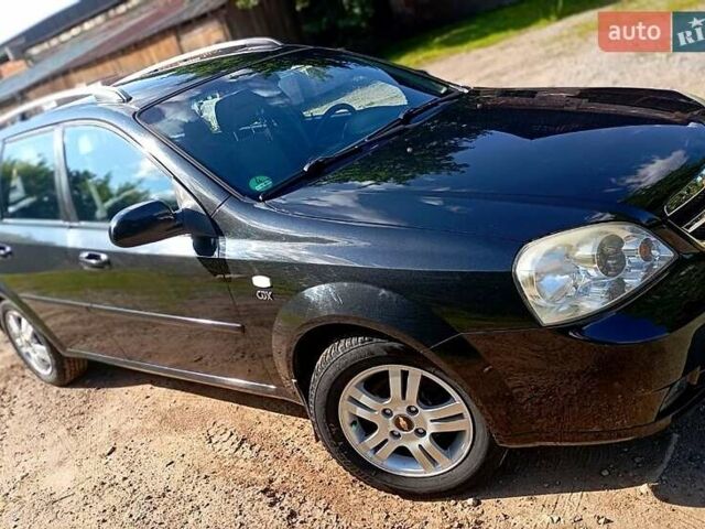 Черный Шевроле Нубира, объемом двигателя 1.8 л и пробегом 200 тыс. км за 5300 $, фото 2 на Automoto.ua