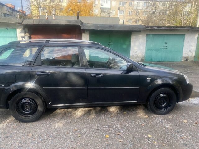 Черный Шевроле Нубира, объемом двигателя 1.6 л и пробегом 300 тыс. км за 2700 $, фото 2 на Automoto.ua