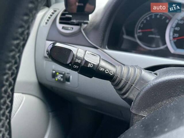 Черный Шевроле Нубира, объемом двигателя 1.8 л и пробегом 233 тыс. км за 5490 $, фото 17 на Automoto.ua