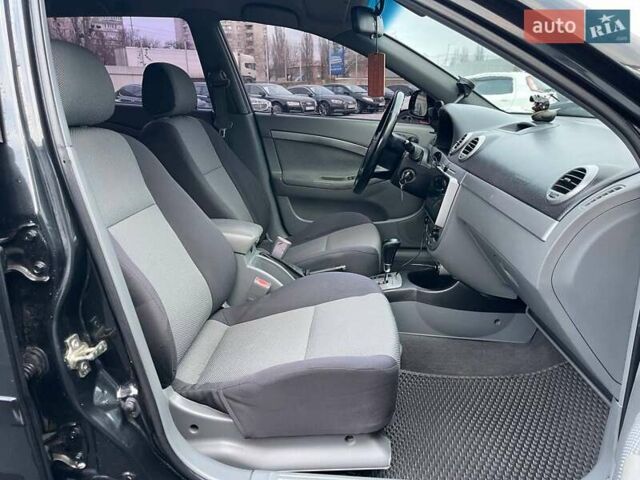 Черный Шевроле Нубира, объемом двигателя 1.8 л и пробегом 233 тыс. км за 5490 $, фото 11 на Automoto.ua