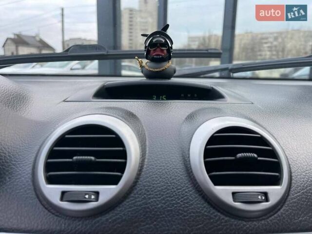 Черный Шевроле Нубира, объемом двигателя 1.8 л и пробегом 233 тыс. км за 5490 $, фото 21 на Automoto.ua