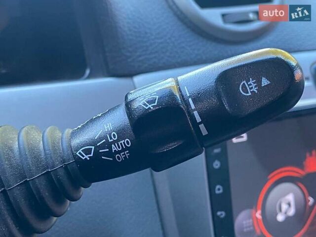 Черный Шевроле Нубира, объемом двигателя 1.8 л и пробегом 233 тыс. км за 5990 $, фото 21 на Automoto.ua