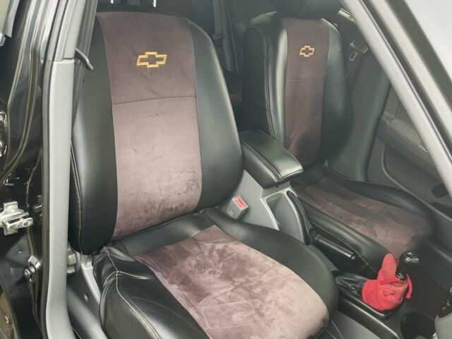 Черный Шевроле Нубира, объемом двигателя 1.6 л и пробегом 188 тыс. км за 4900 $, фото 3 на Automoto.ua