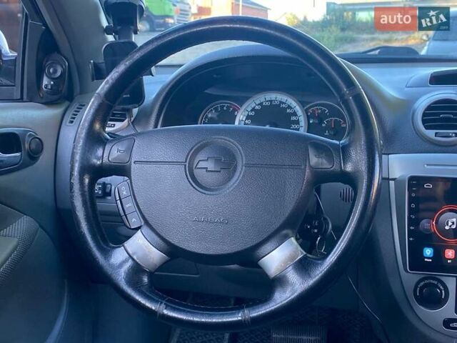 Черный Шевроле Нубира, объемом двигателя 1.8 л и пробегом 233 тыс. км за 5990 $, фото 13 на Automoto.ua