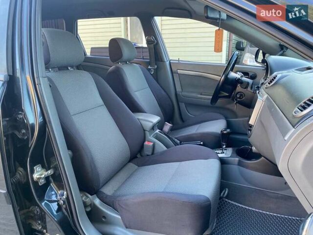 Черный Шевроле Нубира, объемом двигателя 1.8 л и пробегом 233 тыс. км за 5990 $, фото 11 на Automoto.ua