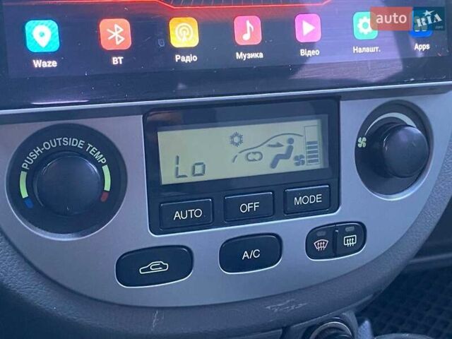 Черный Шевроле Нубира, объемом двигателя 1.8 л и пробегом 233 тыс. км за 5990 $, фото 16 на Automoto.ua