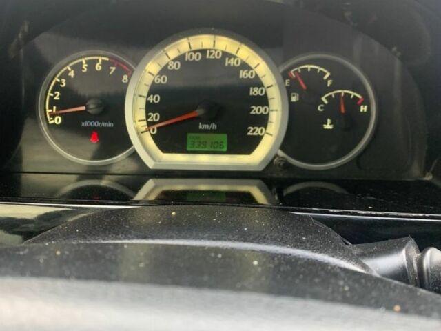 Черный Шевроле Нубира, объемом двигателя 1.8 л и пробегом 339 тыс. км за 4100 $, фото 6 на Automoto.ua