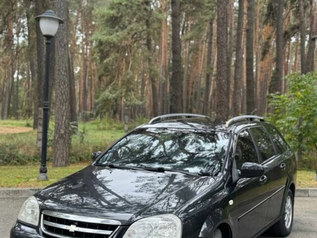 Черный Шевроле Нубира, объемом двигателя 2 л и пробегом 400 тыс. км за 4999 $, фото 1 на Automoto.ua