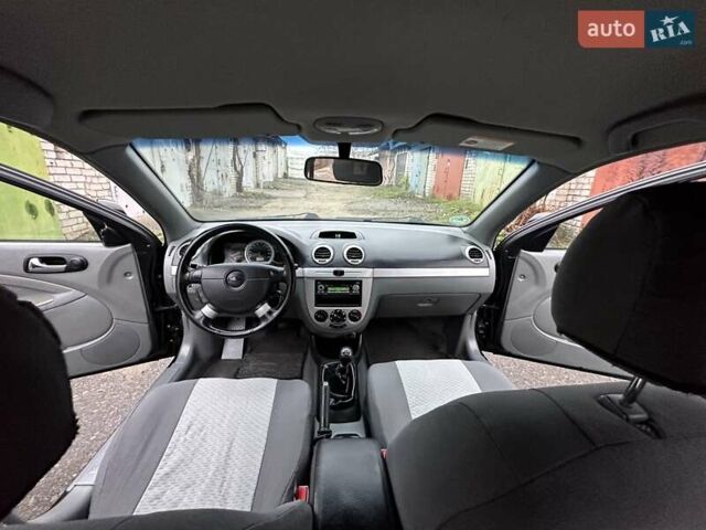 Черный Шевроле Нубира, объемом двигателя 1.6 л и пробегом 205 тыс. км за 5350 $, фото 35 на Automoto.ua