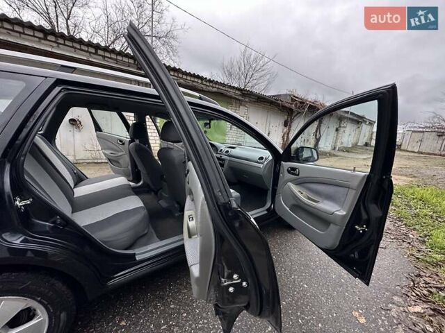 Черный Шевроле Нубира, объемом двигателя 1.6 л и пробегом 205 тыс. км за 5550 $, фото 29 на Automoto.ua