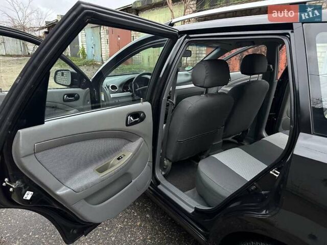 Черный Шевроле Нубира, объемом двигателя 1.6 л и пробегом 205 тыс. км за 5450 $, фото 30 на Automoto.ua