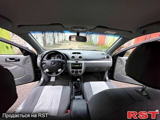 Черный Шевроле Нубира, объемом двигателя 1.6 л и пробегом 205 тыс. км за 5450 $, фото 6 на Automoto.ua