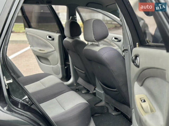 Чорний Шевроле Нубіра, об'ємом двигуна 1.6 л та пробігом 233 тис. км за 4099 $, фото 20 на Automoto.ua