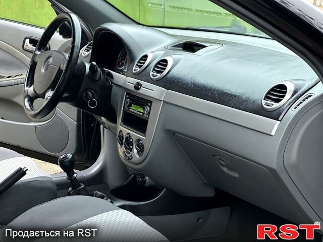 Черный Шевроле Нубира, объемом двигателя 1.6 л и пробегом 205 тыс. км за 5450 $, фото 7 на Automoto.ua