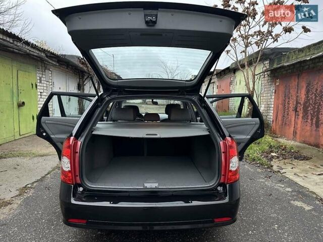 Черный Шевроле Нубира, объемом двигателя 1.6 л и пробегом 205 тыс. км за 5250 $, фото 49 на Automoto.ua