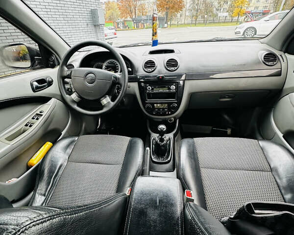 Черный Шевроле Нубира, объемом двигателя 1.6 л и пробегом 252 тыс. км за 4500 $, фото 23 на Automoto.ua