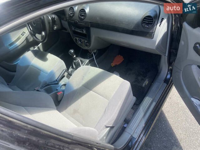 Черный Шевроле Нубира, объемом двигателя 1.6 л и пробегом 130 тыс. км за 5500 $, фото 5 на Automoto.ua