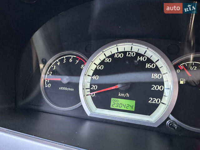 Черный Шевроле Нубира, объемом двигателя 1.6 л и пробегом 230 тыс. км за 4950 $, фото 120 на Automoto.ua