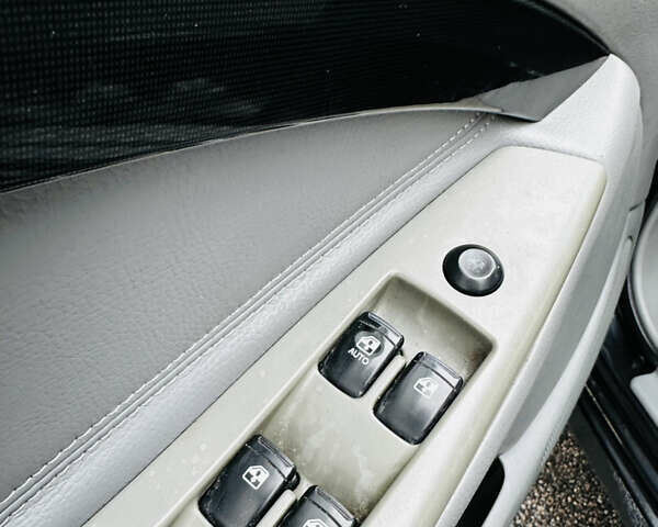 Черный Шевроле Нубира, объемом двигателя 1.6 л и пробегом 252 тыс. км за 4500 $, фото 12 на Automoto.ua