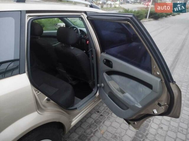 Коричневий Шевроле Нубіра, об'ємом двигуна 1.6 л та пробігом 286 тис. км за 4400 $, фото 20 на Automoto.ua