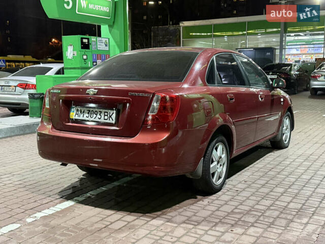 Красный Шевроле Нубира, объемом двигателя 1.8 л и пробегом 115 тыс. км за 3450 $, фото 10 на Automoto.ua