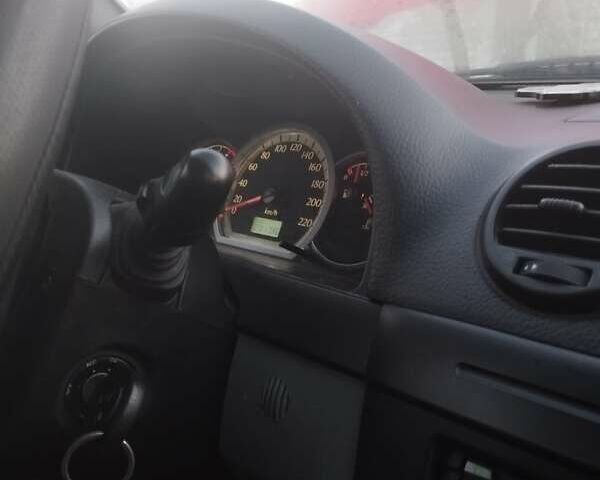 Червоний Шевроле Нубіра, об'ємом двигуна 1.6 л та пробігом 232 тис. км за 3800 $, фото 8 на Automoto.ua