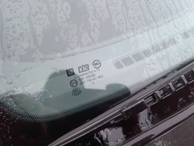 Красный Шевроле Нубира, объемом двигателя 1.6 л и пробегом 235 тыс. км за 3900 $, фото 18 на Automoto.ua