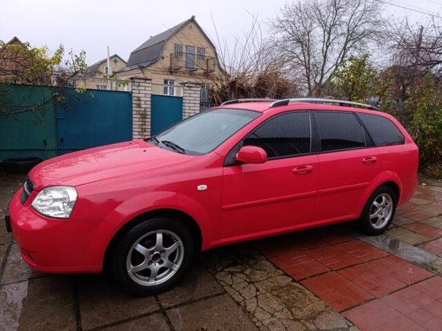 Красный Шевроле Нубира, объемом двигателя 1.6 л и пробегом 235 тыс. км за 3900 $, фото 2 на Automoto.ua