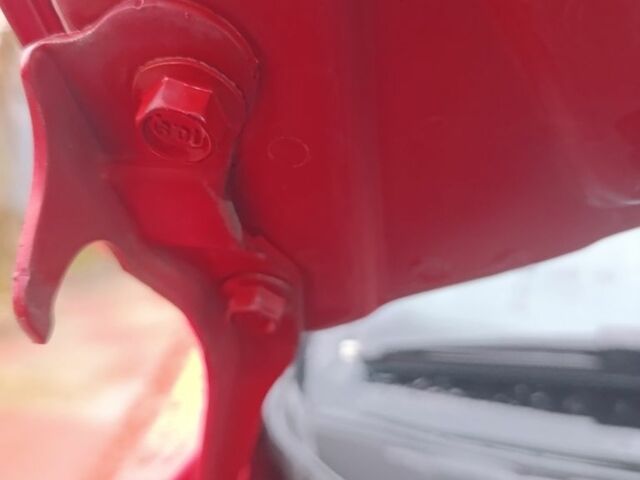 Красный Шевроле Нубира, объемом двигателя 1.6 л и пробегом 235 тыс. км за 3900 $, фото 19 на Automoto.ua