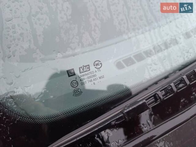 Красный Шевроле Нубира, объемом двигателя 1.6 л и пробегом 235 тыс. км за 3900 $, фото 22 на Automoto.ua