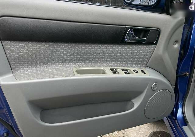 Шевроле Нубіра, об'ємом двигуна 0 л та пробігом 302 тис. км за 4699 $, фото 22 на Automoto.ua