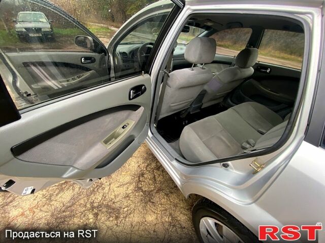 Шевроле Нубира, объемом двигателя 1.6 л и пробегом 0 тыс. км за 4200 $, фото 9 на Automoto.ua
