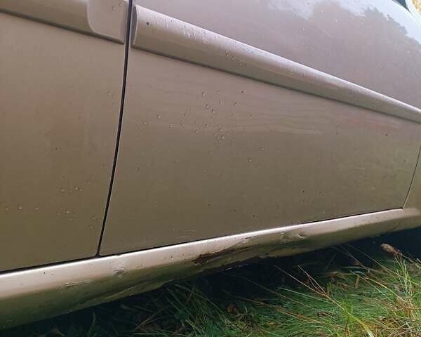 Желтый Шевроле Нубира, объемом двигателя 1.8 л и пробегом 444 тыс. км за 3500 $, фото 16 на Automoto.ua