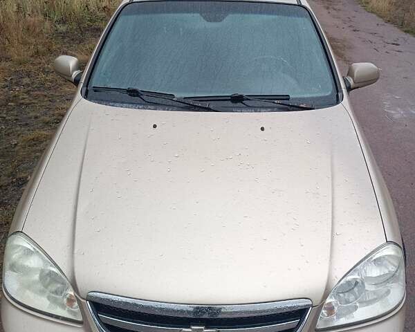 Желтый Шевроле Нубира, объемом двигателя 1.8 л и пробегом 444 тыс. км за 3500 $, фото 5 на Automoto.ua