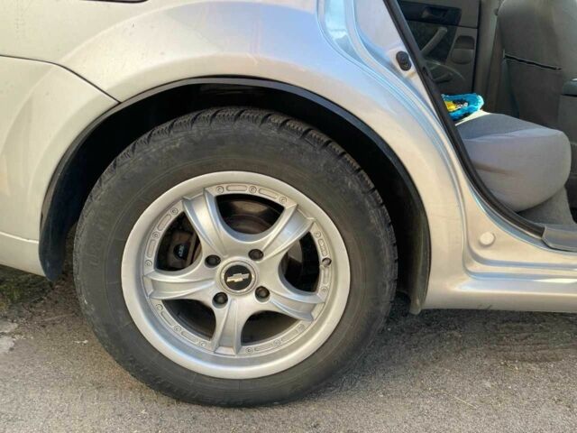 Сірий Шевроле Нубіра, об'ємом двигуна 0 л та пробігом 180 тис. км за 4000 $, фото 11 на Automoto.ua