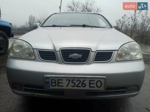 Серый Шевроле Нубира, объемом двигателя 1.8 л и пробегом 300 тыс. км за 3200 $, фото 8 на Automoto.ua