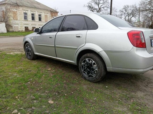 Серый Шевроле Нубира, объемом двигателя 1.6 л и пробегом 319 тыс. км за 3300 $, фото 3 на Automoto.ua