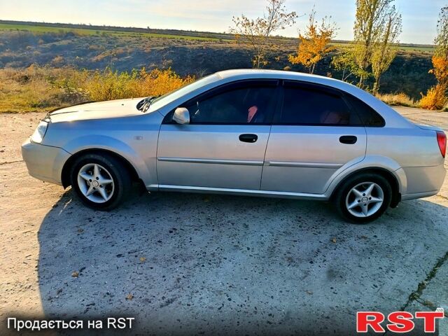 Серый Шевроле Нубира, объемом двигателя 1.6 л и пробегом 332 тыс. км за 3900 $, фото 2 на Automoto.ua