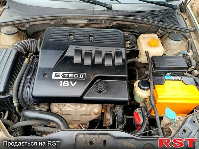 Серый Шевроле Нубира, объемом двигателя 1.6 л и пробегом 332 тыс. км за 3900 $, фото 9 на Automoto.ua