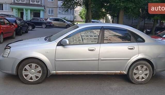 Серый Шевроле Нубира, объемом двигателя 1.8 л и пробегом 274 тыс. км за 2700 $, фото 5 на Automoto.ua