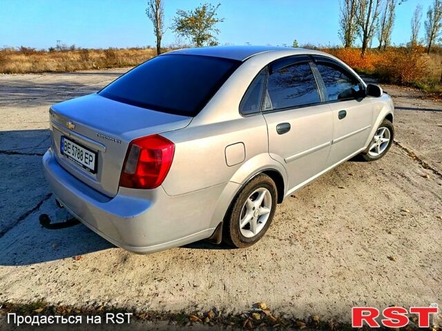 Серый Шевроле Нубира, объемом двигателя 1.6 л и пробегом 332 тыс. км за 3900 $, фото 3 на Automoto.ua