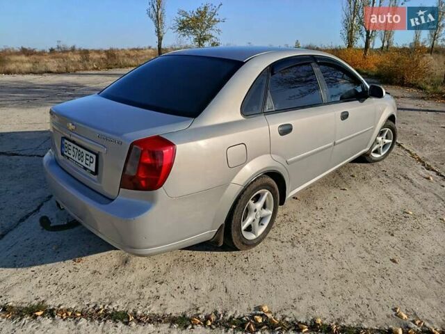 Серый Шевроле Нубира, объемом двигателя 1.6 л и пробегом 332 тыс. км за 3900 $, фото 4 на Automoto.ua