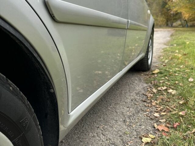 Серый Шевроле Нубира, объемом двигателя 1.8 л и пробегом 170 тыс. км за 3650 $, фото 7 на Automoto.ua