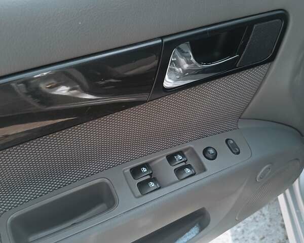 Сірий Шевроле Нубіра, об'ємом двигуна 1.8 л та пробігом 133 тис. км за 5000 $, фото 7 на Automoto.ua