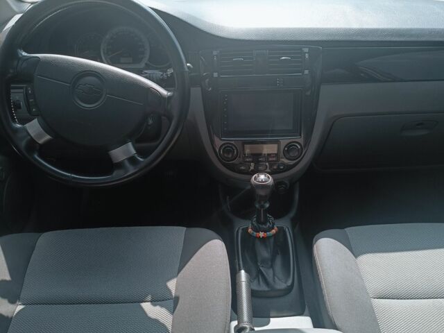 Серый Шевроле Нубира, объемом двигателя 1.8 л и пробегом 133 тыс. км за 4600 $, фото 11 на Automoto.ua