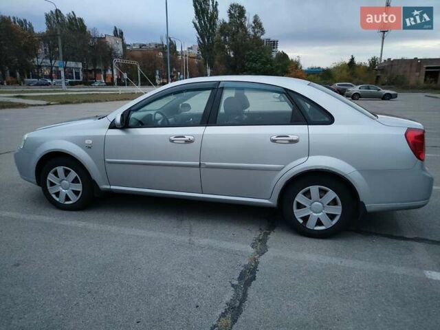 Серый Шевроле Нубира, объемом двигателя 1.8 л и пробегом 183 тыс. км за 4700 $, фото 6 на Automoto.ua