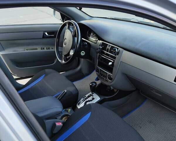 Серый Шевроле Нубира, объемом двигателя 1.8 л и пробегом 184 тыс. км за 4700 $, фото 10 на Automoto.ua