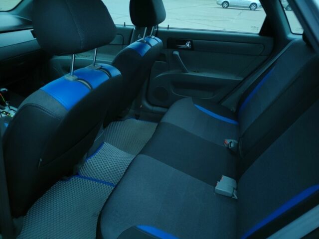 Серый Шевроле Нубира, объемом двигателя 1.8 л и пробегом 183 тыс. км за 4700 $, фото 5 на Automoto.ua