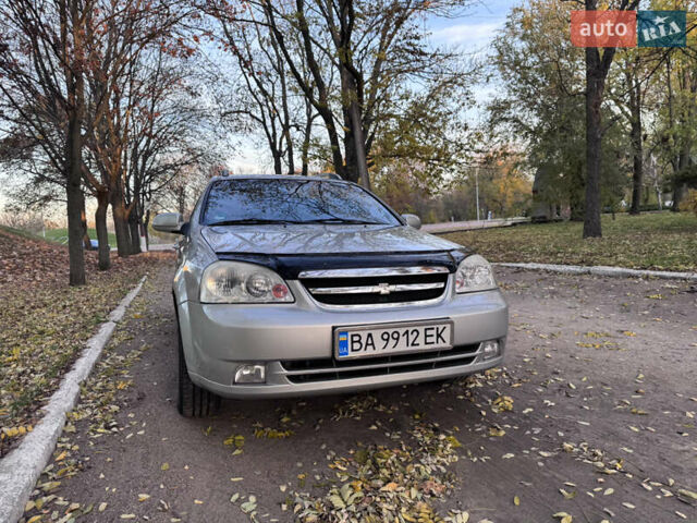 Серый Шевроле Нубира, объемом двигателя 1.6 л и пробегом 271 тыс. км за 3999 $, фото 5 на Automoto.ua