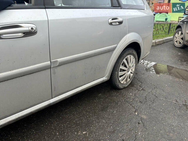 Серый Шевроле Нубира, объемом двигателя 1.6 л и пробегом 294 тыс. км за 2999 $, фото 1 на Automoto.ua